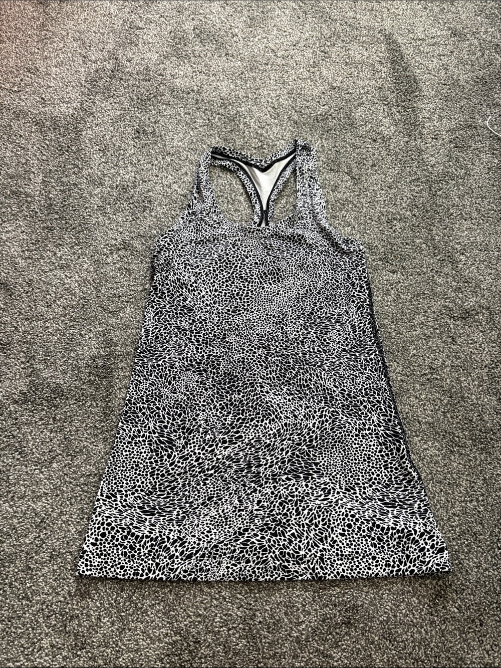 Lululemon Women’s Black & White Printed Racerback Tank Top